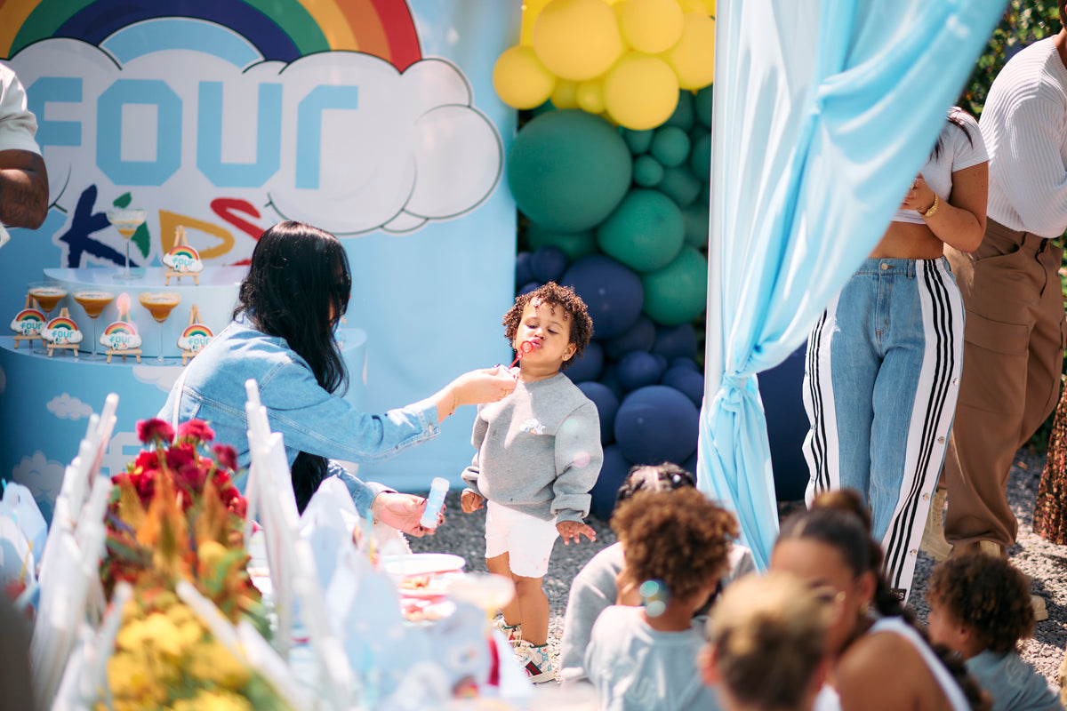 De lancering van FOUR Kids