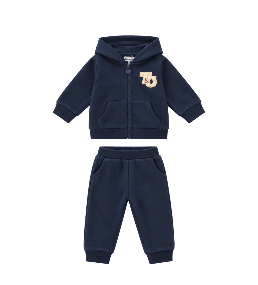 Blauw trainingspak met logo
