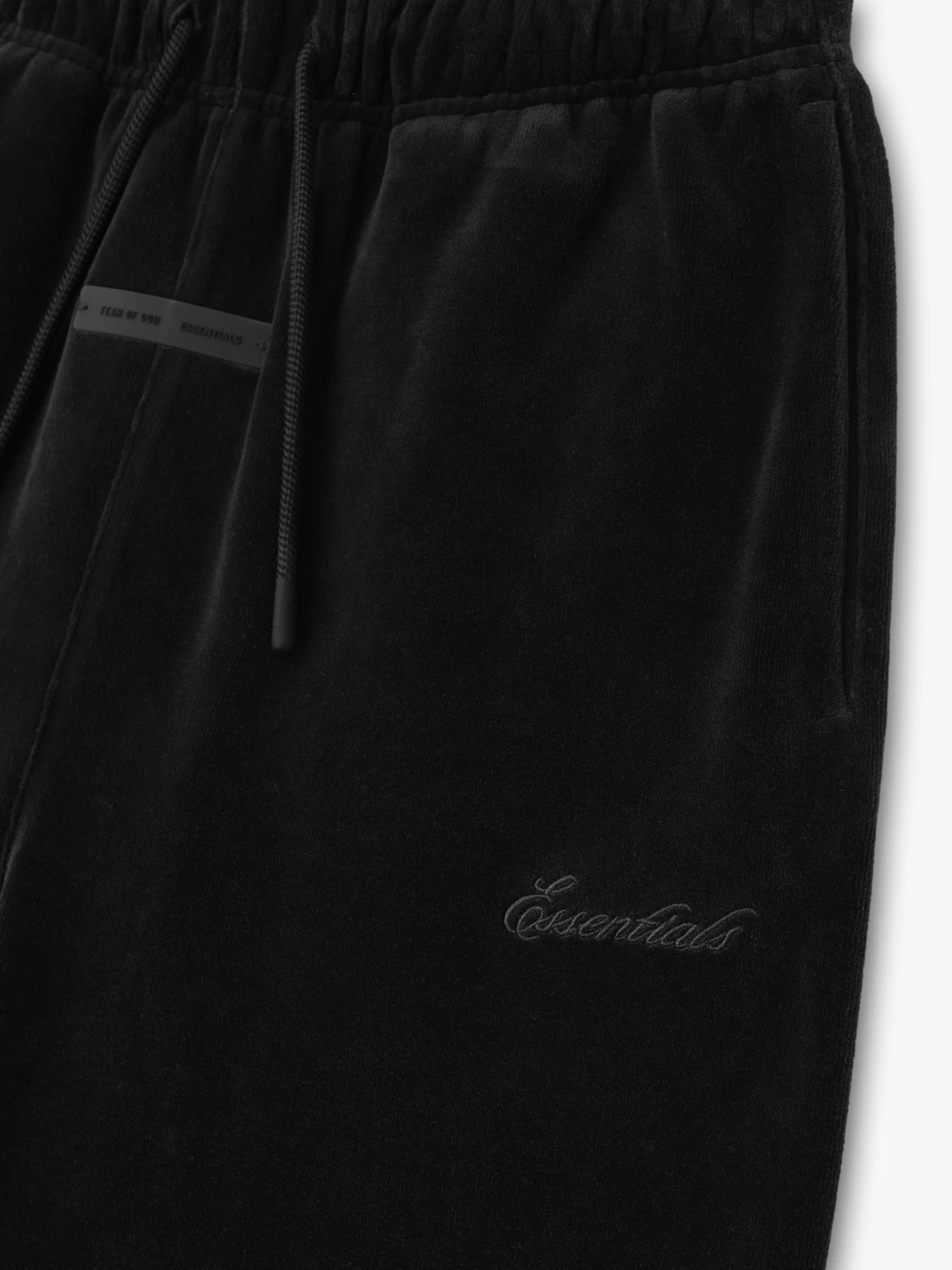 Essentials Classic Fleece Sweatpants in Jet Black (Kids)