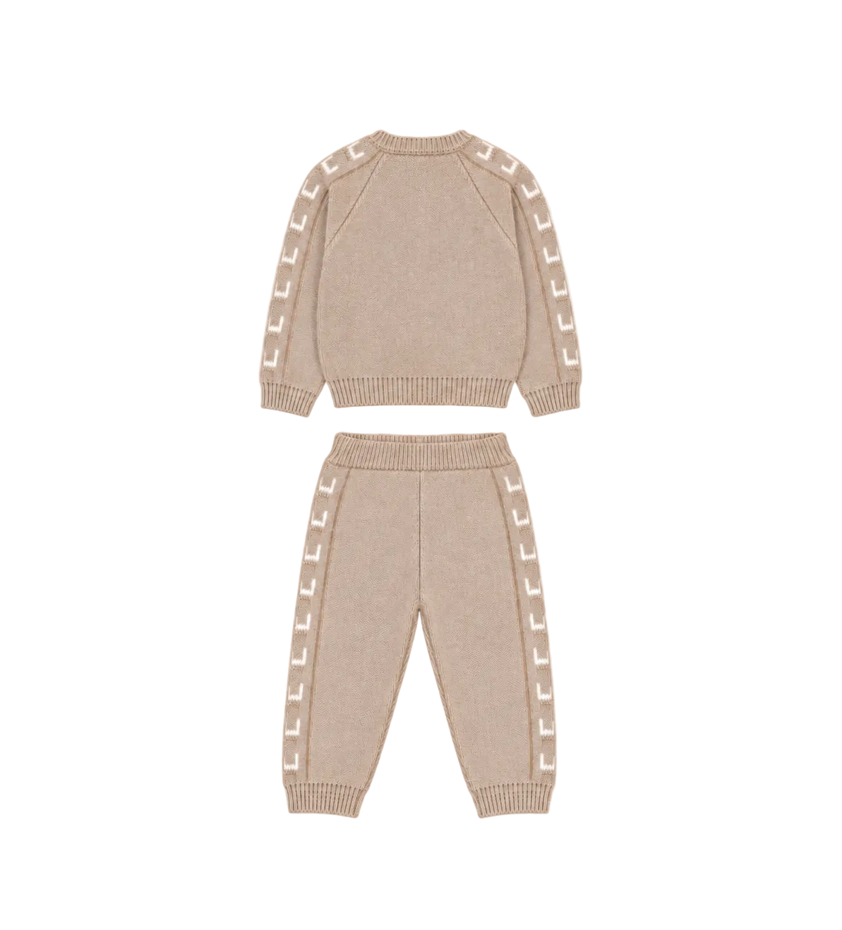 First knitted uitgevoerd in beige