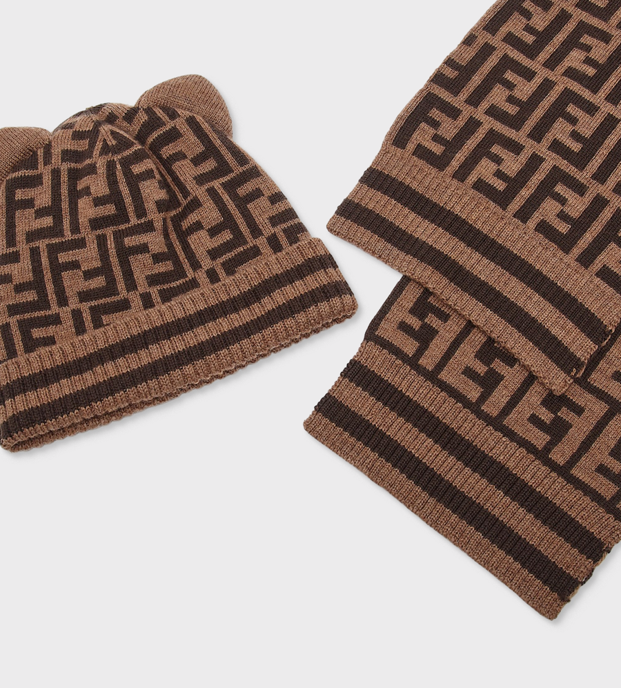 Knitted Scarf and Hat Set with Logo Brown
