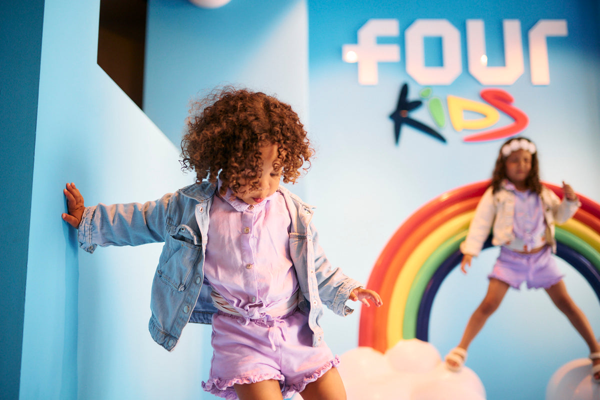 De lancering van FOUR Kids