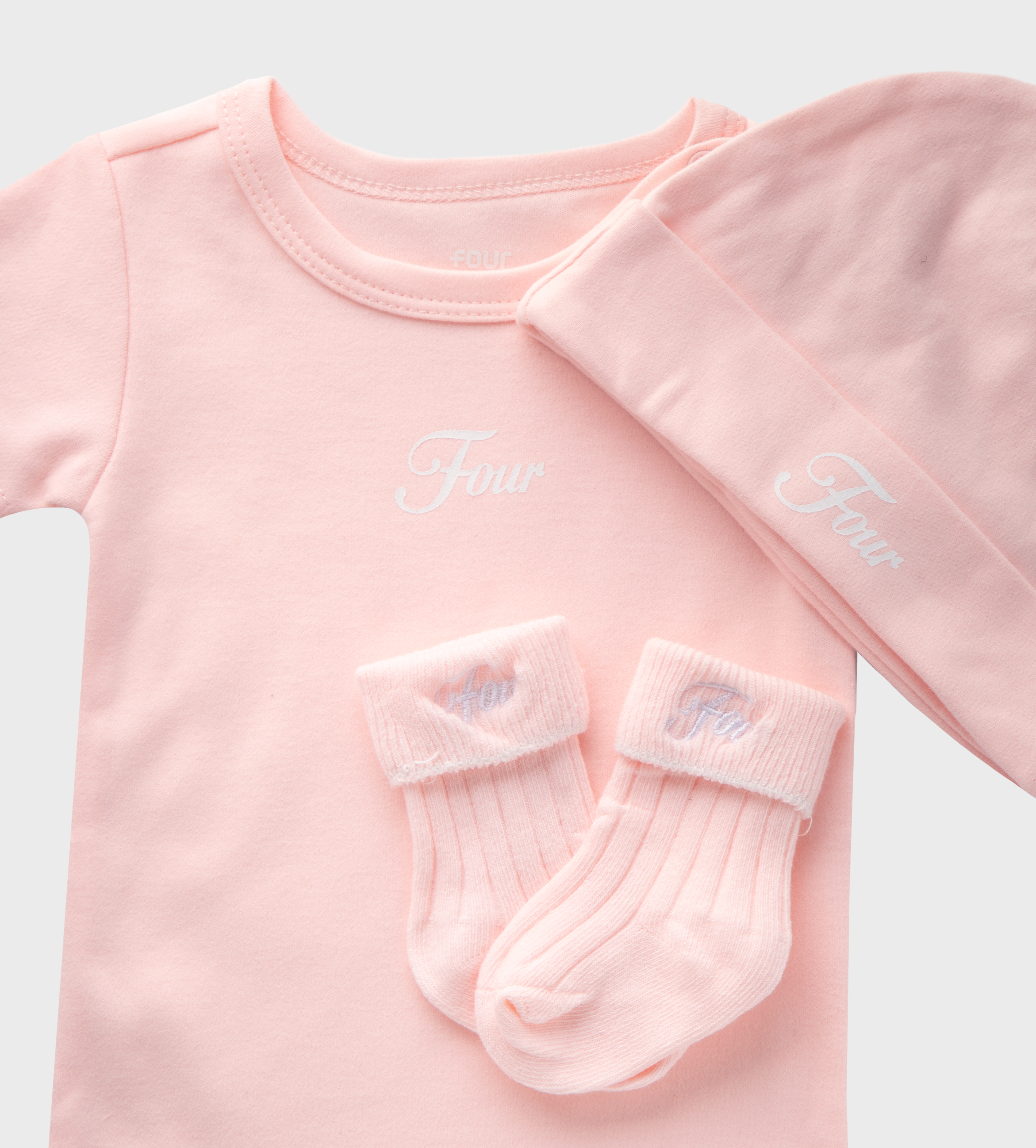 Baby Essentials Set (baby suit, hat & socks) Pink