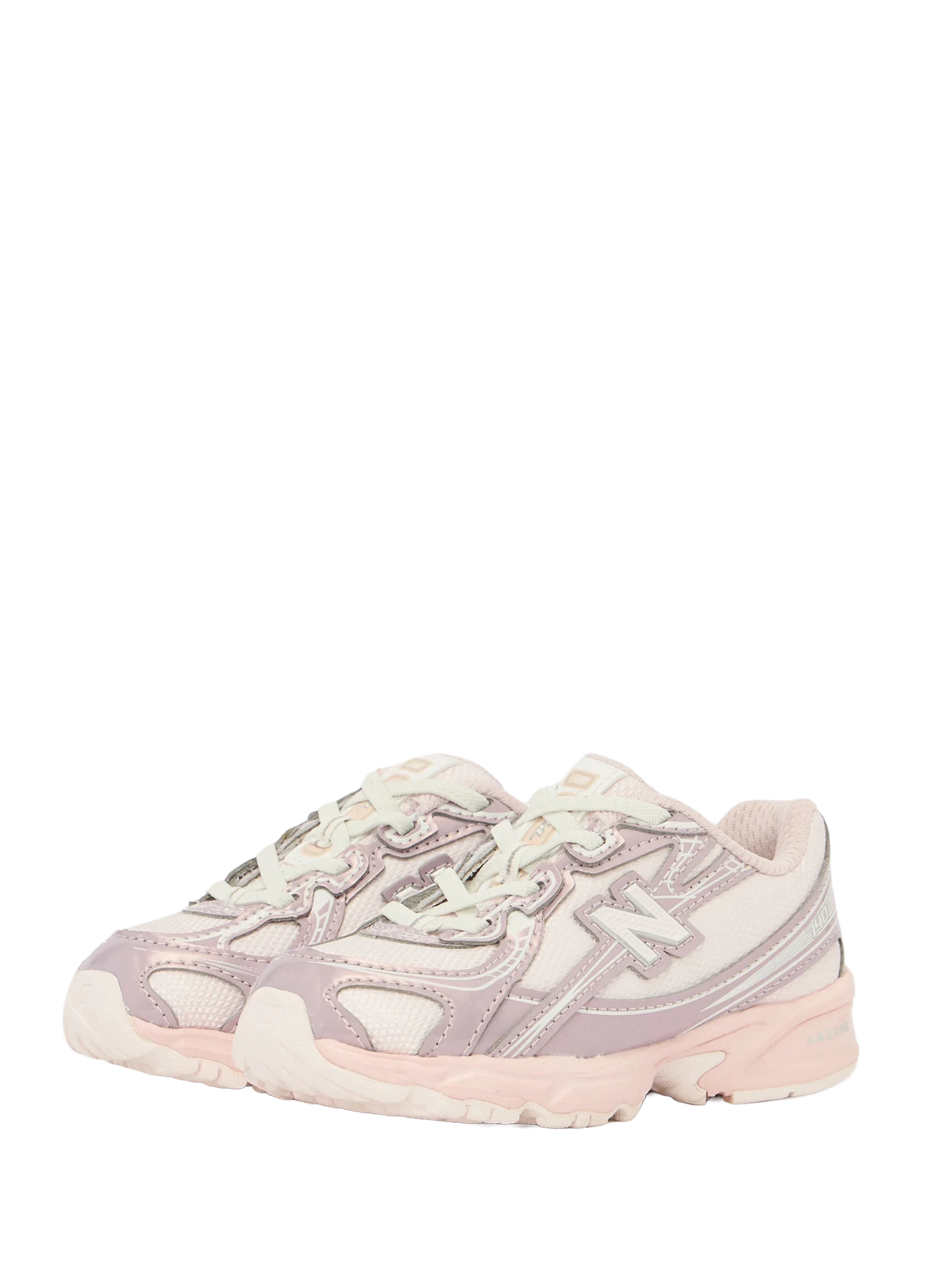 New Balance 740 Sneakers in Steen roze

