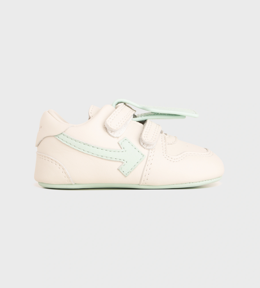 Off white children's clothes outlet