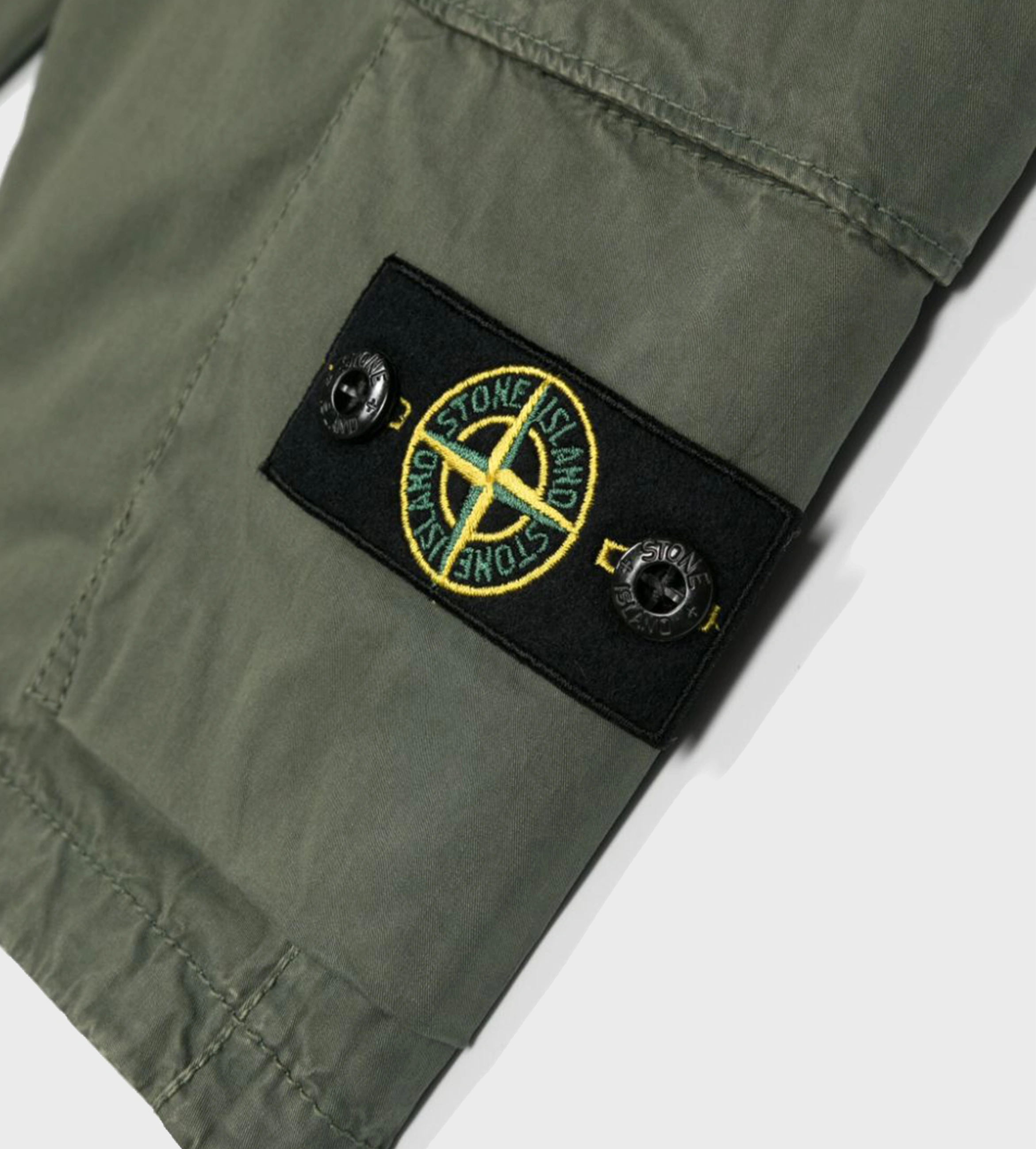 Side Compass Badge Shorts Olive